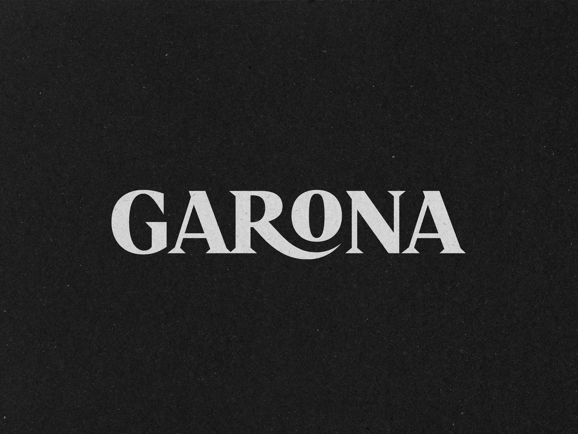 Lettrage dessiné pour Garona